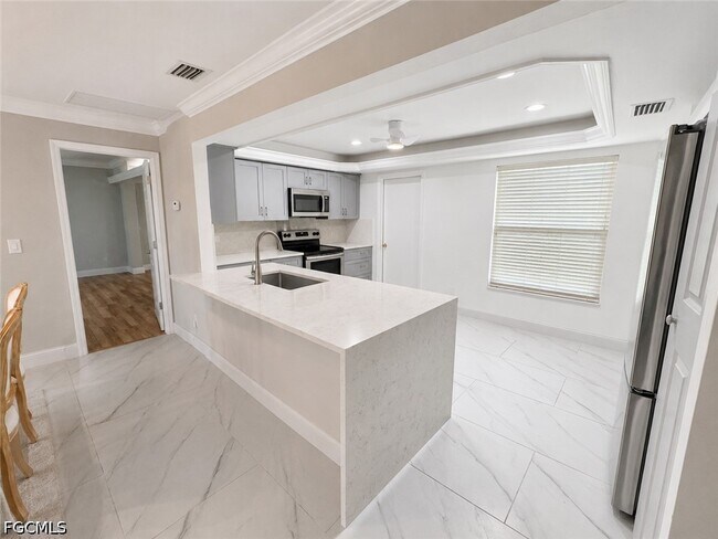 Foto del edificio - 2225 SW 3rd Pl