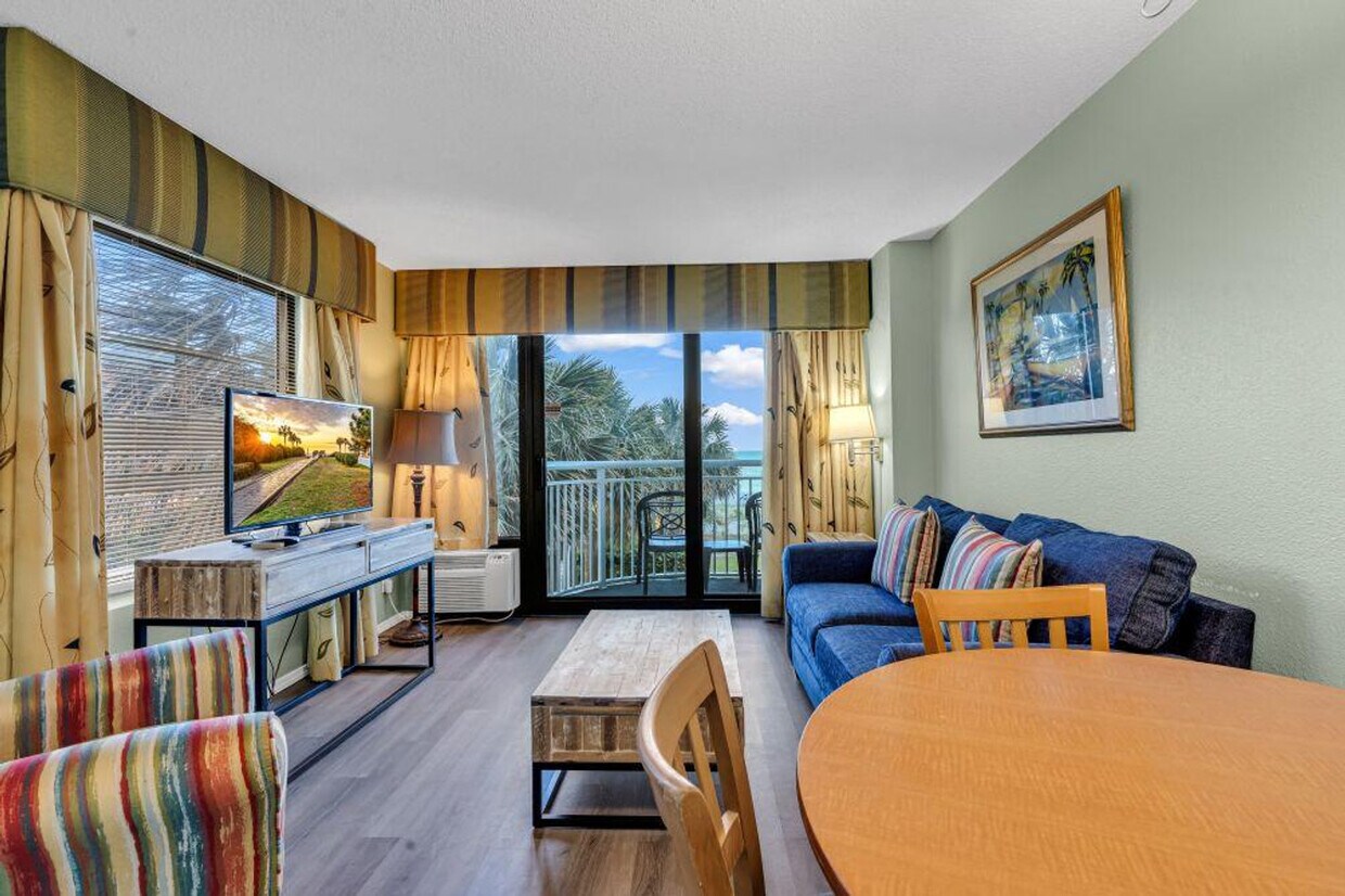 Primary Photo - 2106 N Ocean Blvd