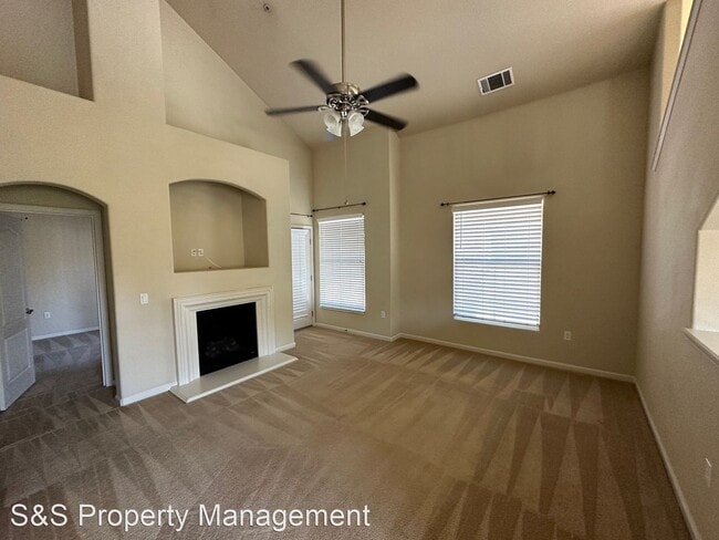 Building Photo - 2 br, 2 bath House - 2470 Fontana Street #3
