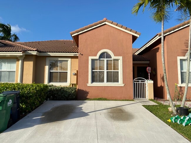 Building Photo - 10985 SW 239th Ter
