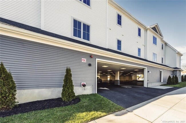 Foto del edificio - 783 Kings Hwy E
