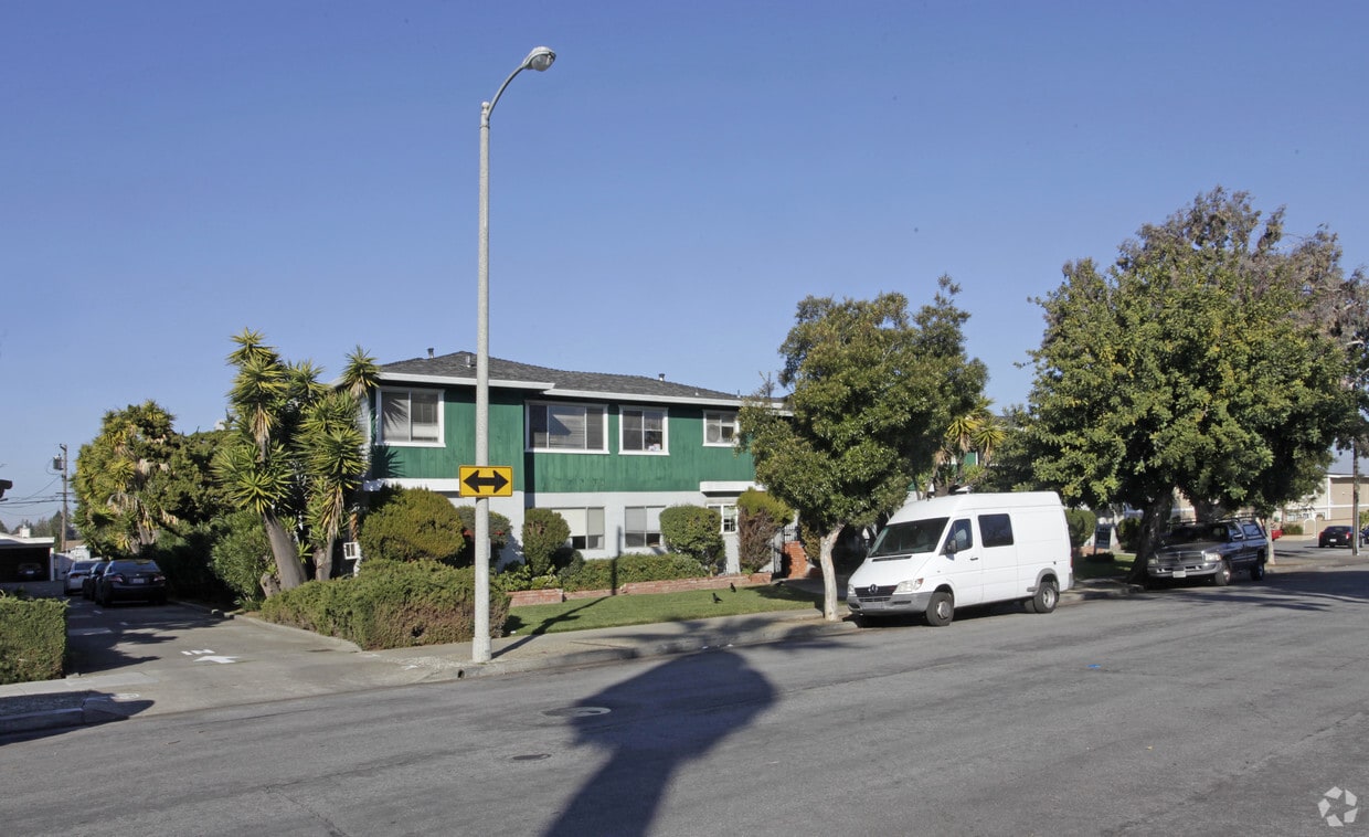Primary Photo - Posolmi Place