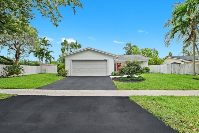 Photo - 561 SW 168th Terrace House