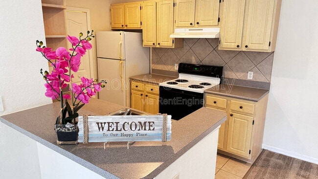 Foto del edificio - 1275 Lake Shadow Cir