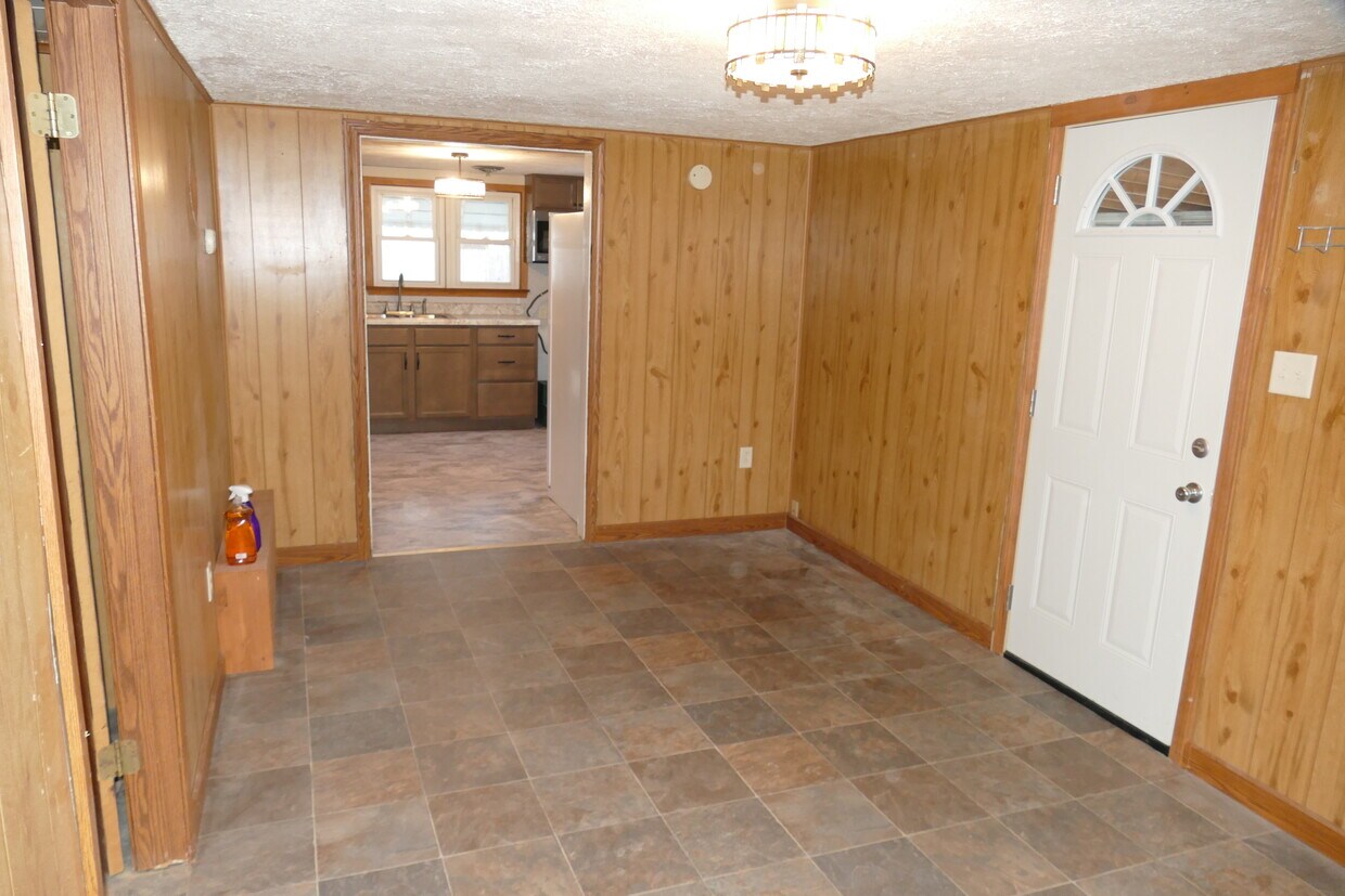 4725 N Hendricks St, North Terre Haute, IN 47805 House Rental in North Terre Haute, IN