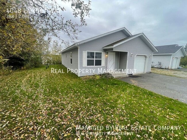 Building Photo - 4048 Lamont Way