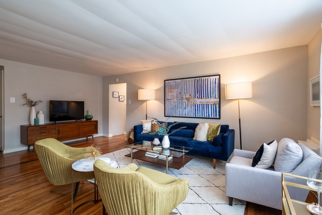 Metropolitan Wynnewood Apartments in Wynnewood, PA