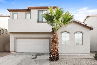 Building Photo - 1225 S Mansard