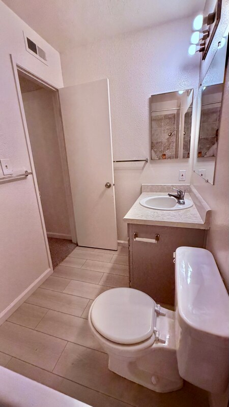 Foto del edificio - 4890 N Backer Ave