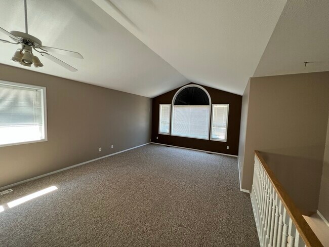 Photo du bâtiment - 939 Mt Bulman Dr