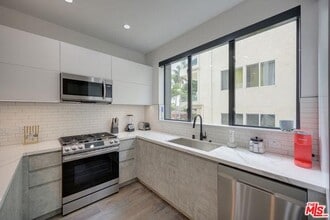 Building Photo - 4422 Riley Dr
