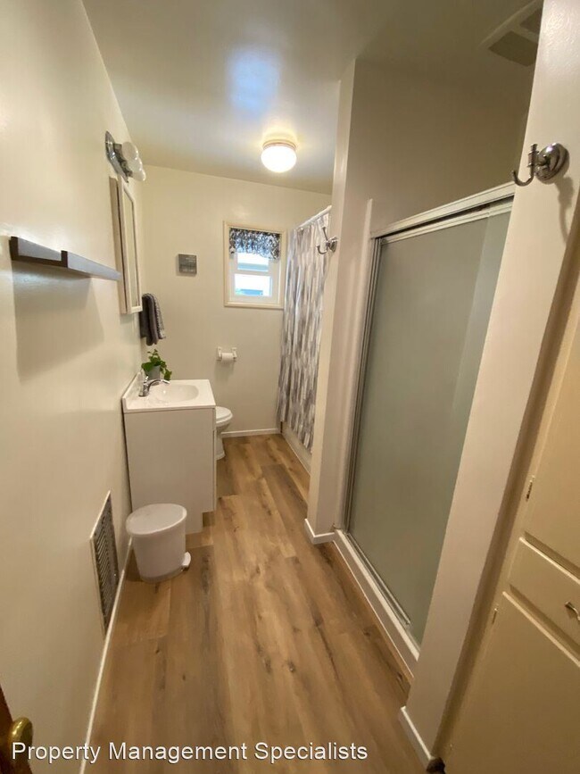 Building Photo - 2 br, 1 bath House - 2713 Tapo St