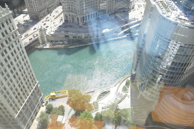 Foto del edificio - 405 N Wabash Ave