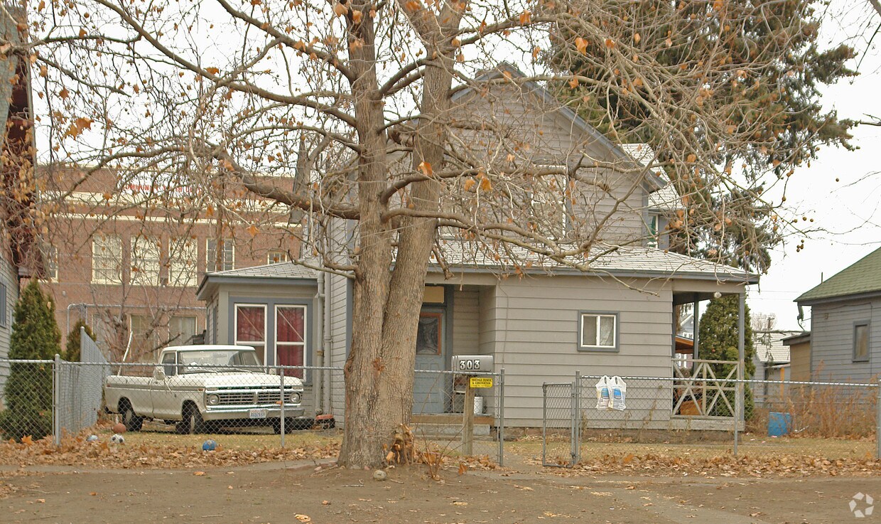 Primary Photo - 303 S 3rd St