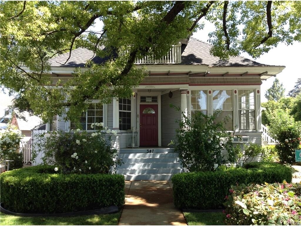 Primary Photo - 347 E Badillo St