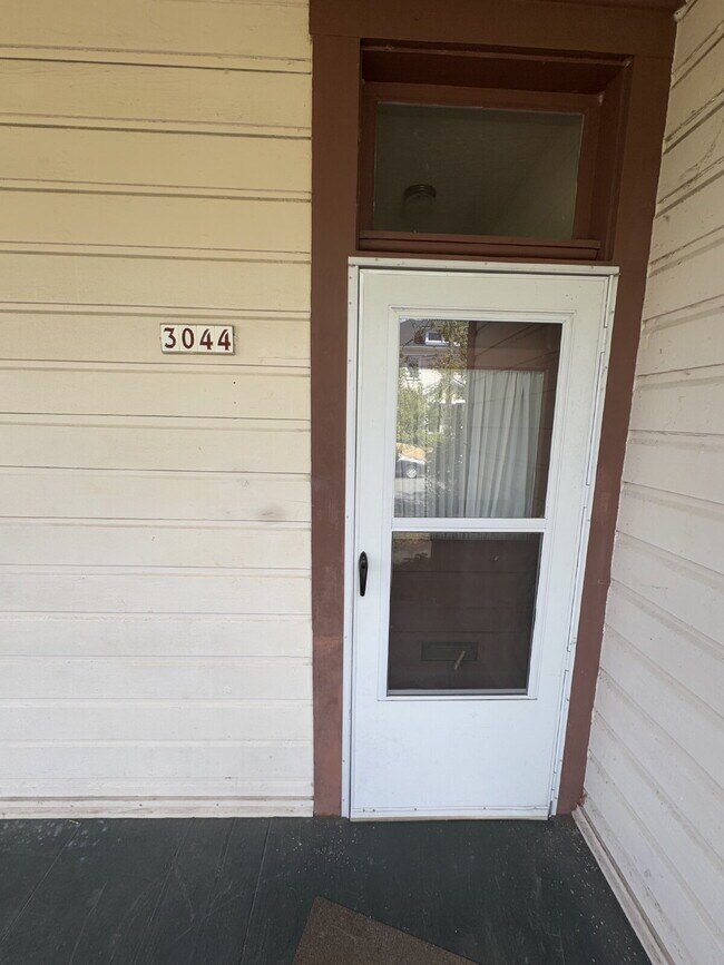 Foto del edificio - 3 Bedroom, 1 Bathroom Brooklyn Home