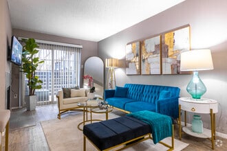 2BR, 2BA - 965SF - Living Room - The Enclave