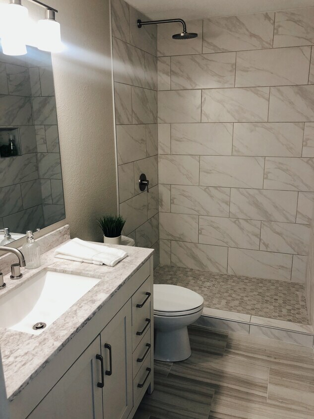 Primary Photo - 2903 E Sterling Ct