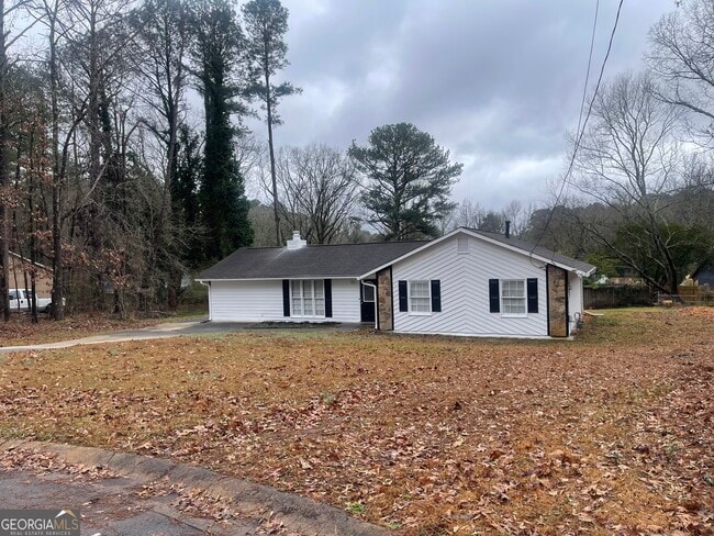 Building Photo - 1233 Woodland Ct SE