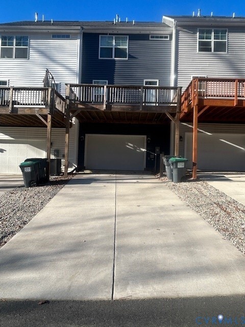 Foto del edificio - 17067 Thornapple Ct