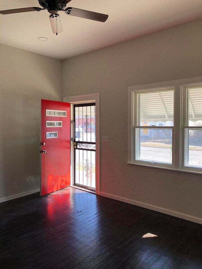 Foto del edificio - 1523 Christy Ave