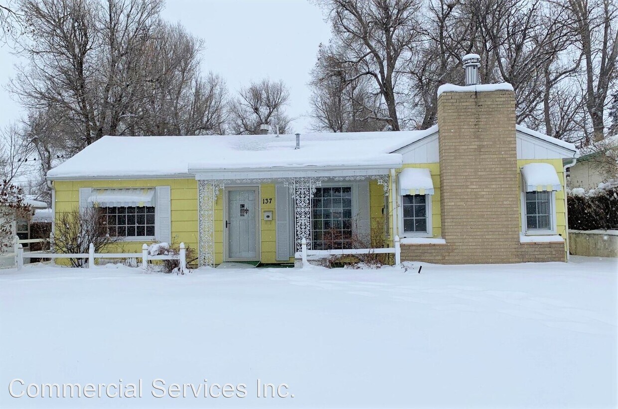 Primary Photo - 3 br, 2 bath House - 137 N. Montana
