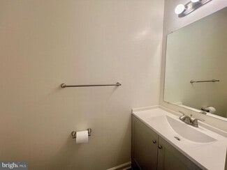 Building Photo - 6094 Majors Ln