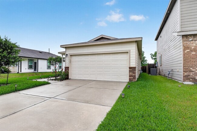 Building Photo - 10626 Cashew Run Ln