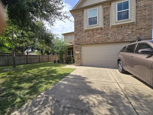 Building Photo - 4903 Hidden Nest Ct