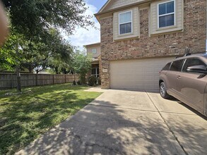 Building Photo - 4903 Hidden Nest Ct
