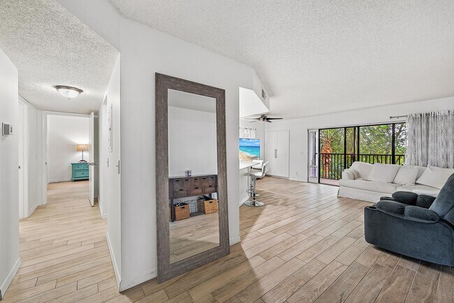 Building Photo - 1605 S US Hwy 1