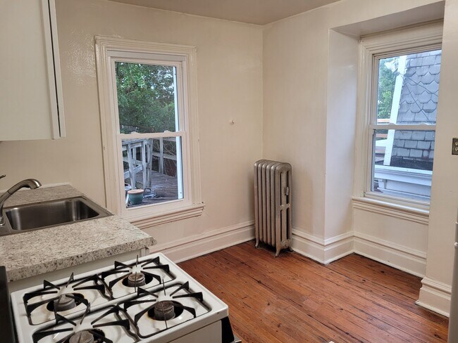 Kitchen - 1817 N 2nd St