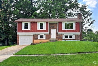 Building Photo - 245 Boone Trce