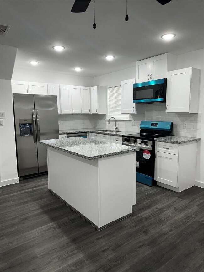 Foto del edificio - 1054 North Ln