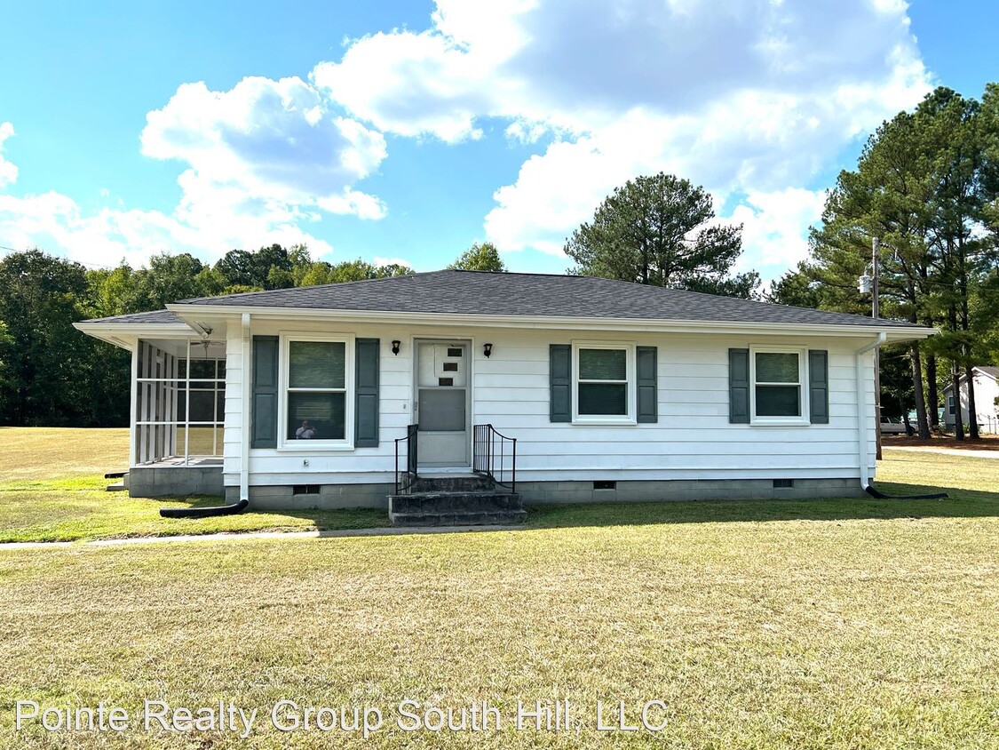 3 br, 1 bath House - 350 Slagles Lake Rd. - House Rental in Emporia, VA ...