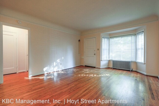 Building Photo - 4405-4527-4527 NE Hoyt St