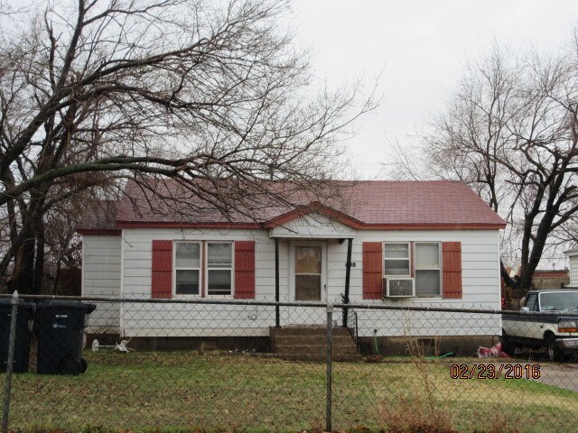 Primary Photo - 3226 SW 28th St