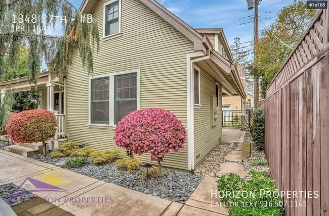 Building Photo - Remodeled 1 bed 1 bath + loft 900sqft home...