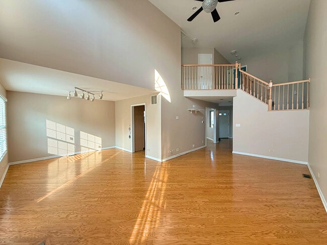 Building Photo - 991 Sweetflower Dr