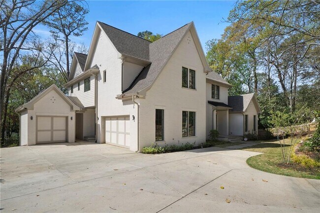 Foto del edificio - 1074 Moores Mill Rd NW