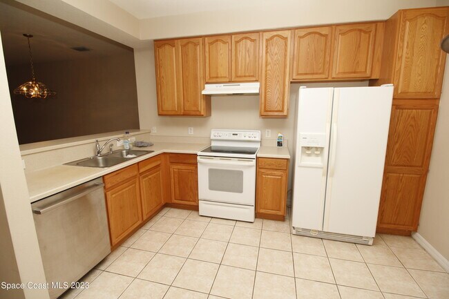 Foto del edificio - 912 Handsome Cab Ln