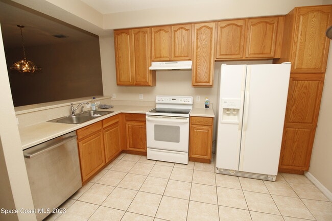 Building Photo - 912 Handsome Cab Ln