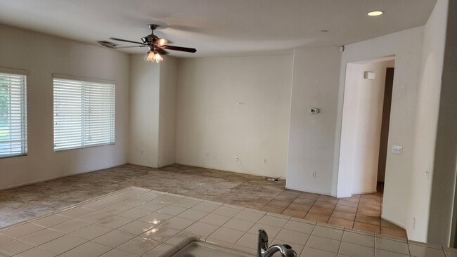 Building Photo - 754 Mira Grande