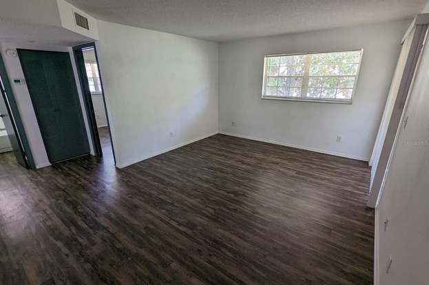 Foto del edificio - 571 Midway Track