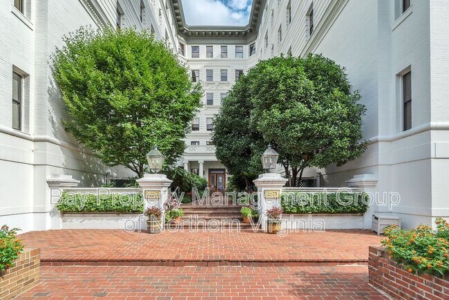 Building Photo - 2123 California St NW