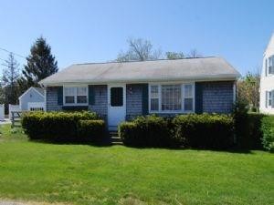 Primary Photo - 42 Elizabeth Rd