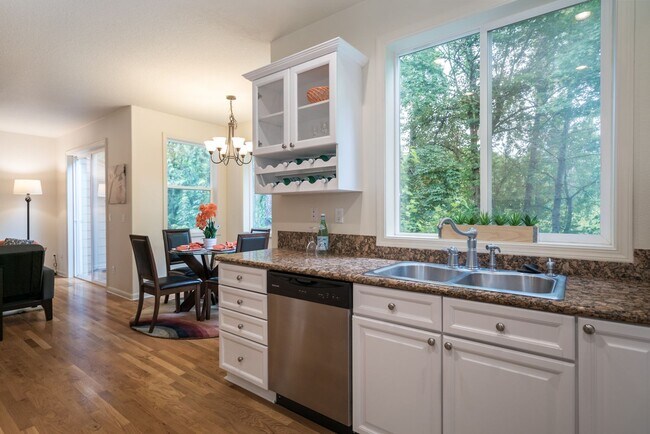 Foto del edificio - 4920 SW Slavin Rd