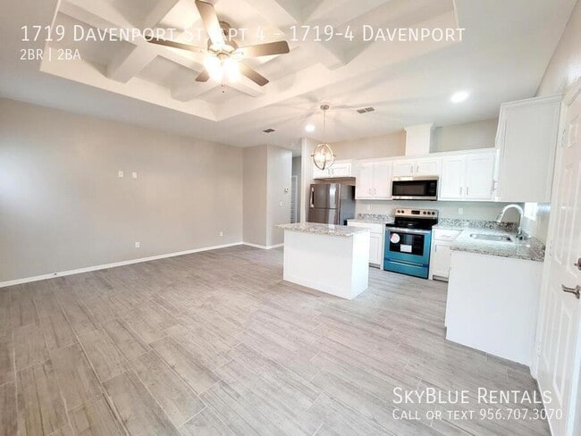 Foto del edificio - 1719 Davenport St