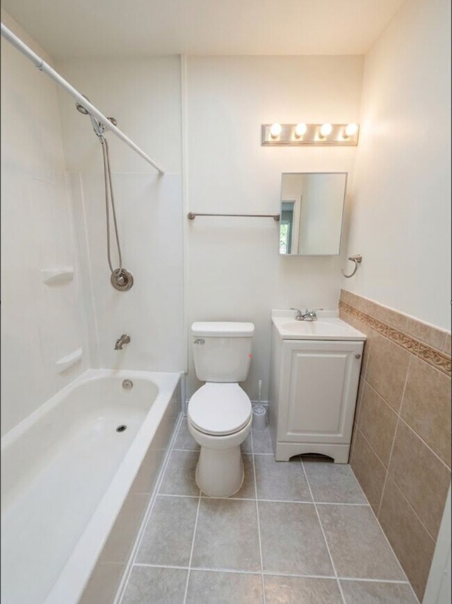 Foto del edificio - 3632 Parkdale Ave