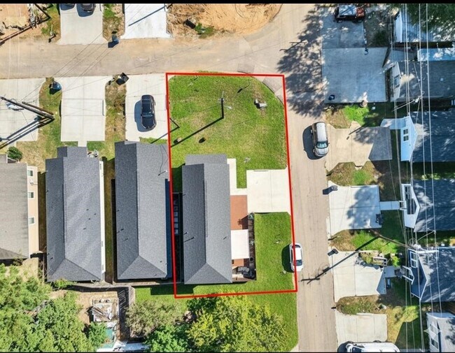 Foto del edificio - 16984 W Juneau St